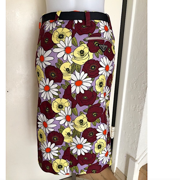 PRADA Floral Print Knee-Length Skirt - Picture 6 of 16